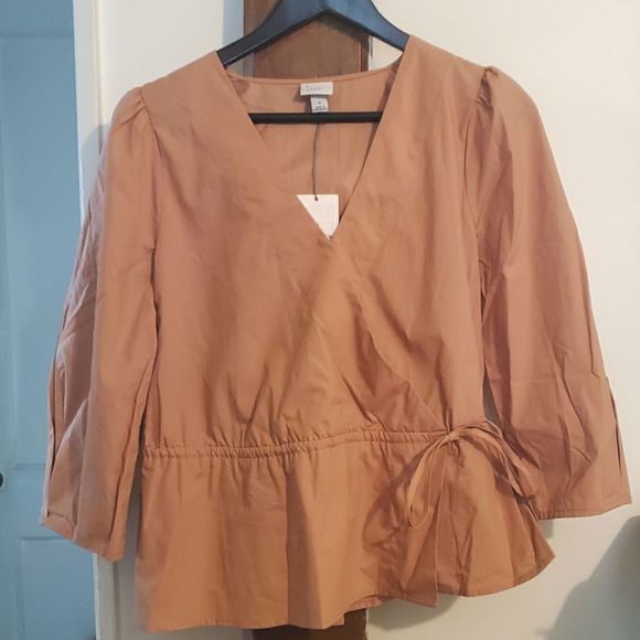 A new day wrap blouse size medium in pink - Picture 1 of 8